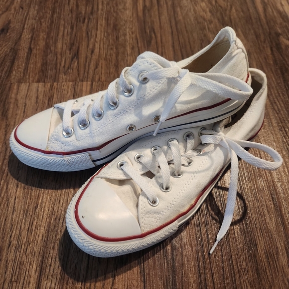 Converse Shoes - Converse White Canvas Sneakers